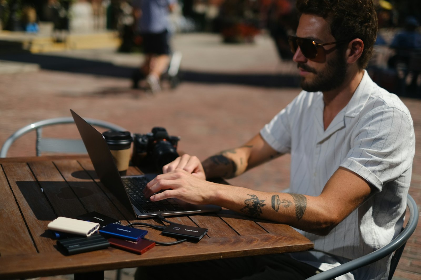 Como Vender Serviços na Internet: Do Freelancer ao Especialista Escalável